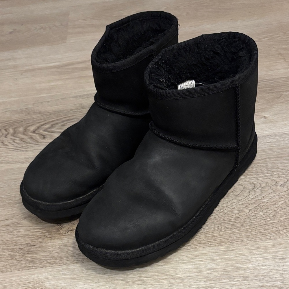 Black Leather Classic Mini UGG Boots